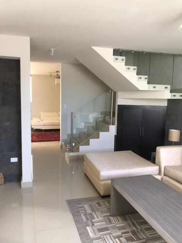 Gabrielas 108 NEW! Great Location!