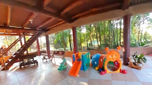 Children’s area -  Chacara with incredible house on the edge of the river in Antonina, PR -   (Antonina)