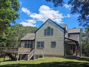 Exterior - Secluded Escape- Central AC & Wireless Internet Access. (Oak Bluffs)