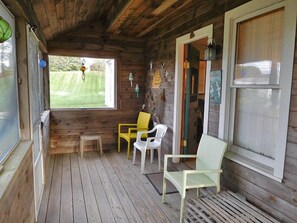 Terrace/patio - Centrally Located Victorian Style Home Near Harbor & Village (1428) (Wellfleet)