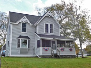 Exterior - Centrally Located Victorian Style Home Near Harbor & Village (1428) (Wellfleet)