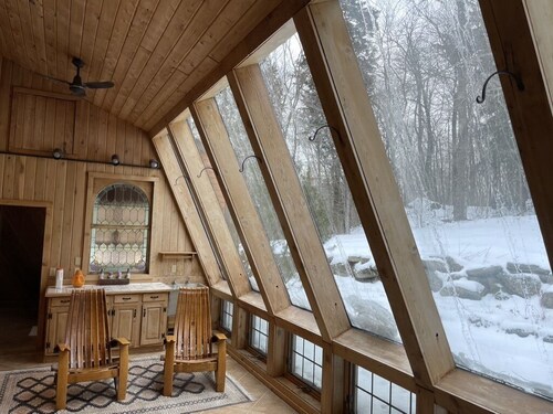 Snowberry Hill, 5 bedroom, Private Luxury Ski Home on Killington Mtn, sleeps 12
