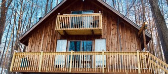 Lakeside barn wood cottage just remodeled with all the modern Conveniences!