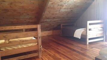 3 bedrooms, internet, bed sheets