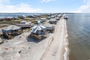 Strand Castle Dauphin Island Vacation House