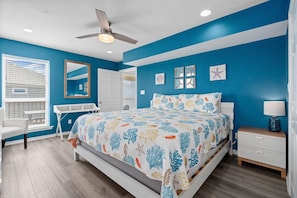 4 bedrooms, iron/ironing board, internet, bed sheets - Gulf Front Escape | Hot Tub, Rooftop Views, and Game Room (Dauphin Island)
