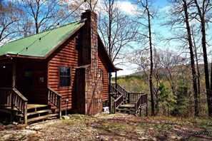 Exterior - Secluded River Cabin Retreat with Outdoor Bathhouse and Kayaks on 80 acres! (Caddo Gap)