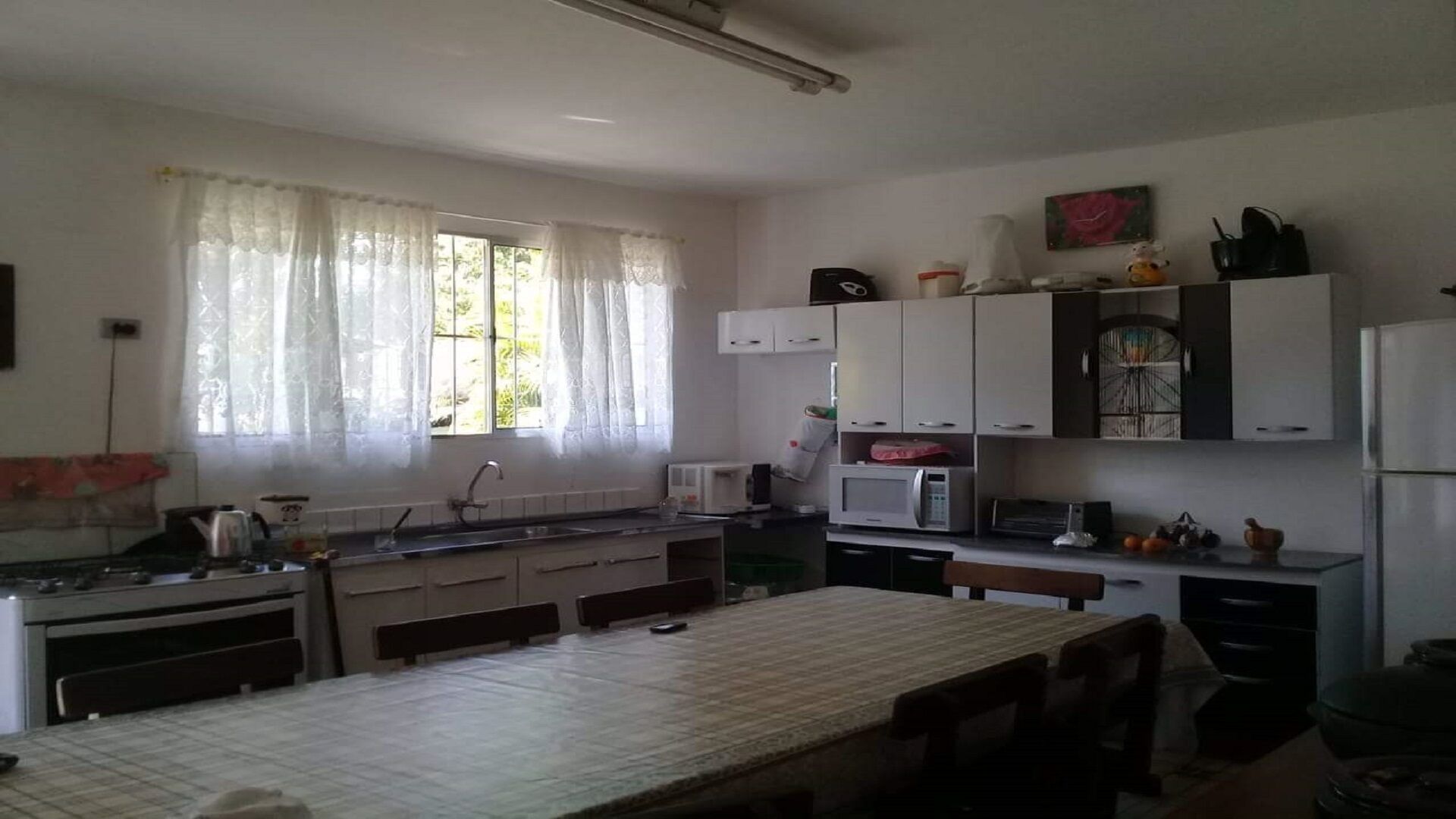 COUNTRY HOUSE WITH SWIMMING POOL AND CAMPING