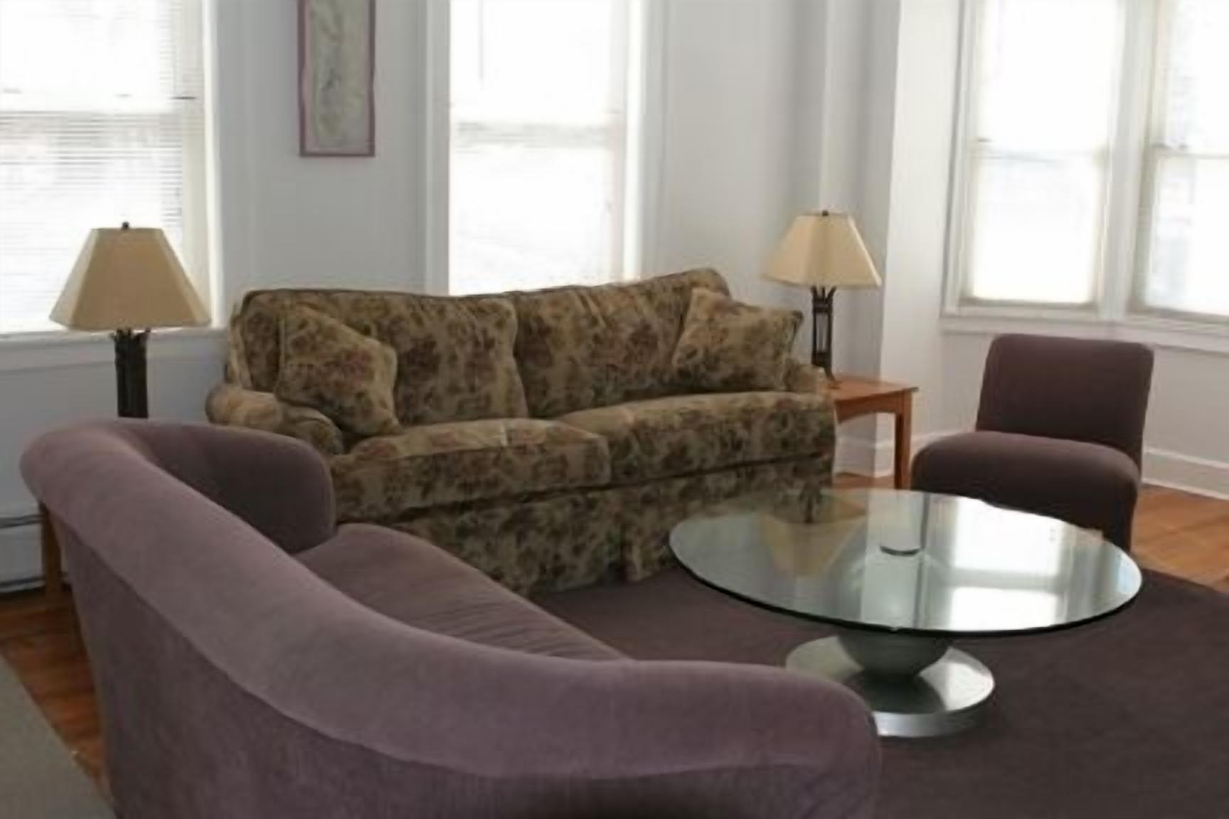 Unique Condo, Quiet Neighborhood, Walk to Town.