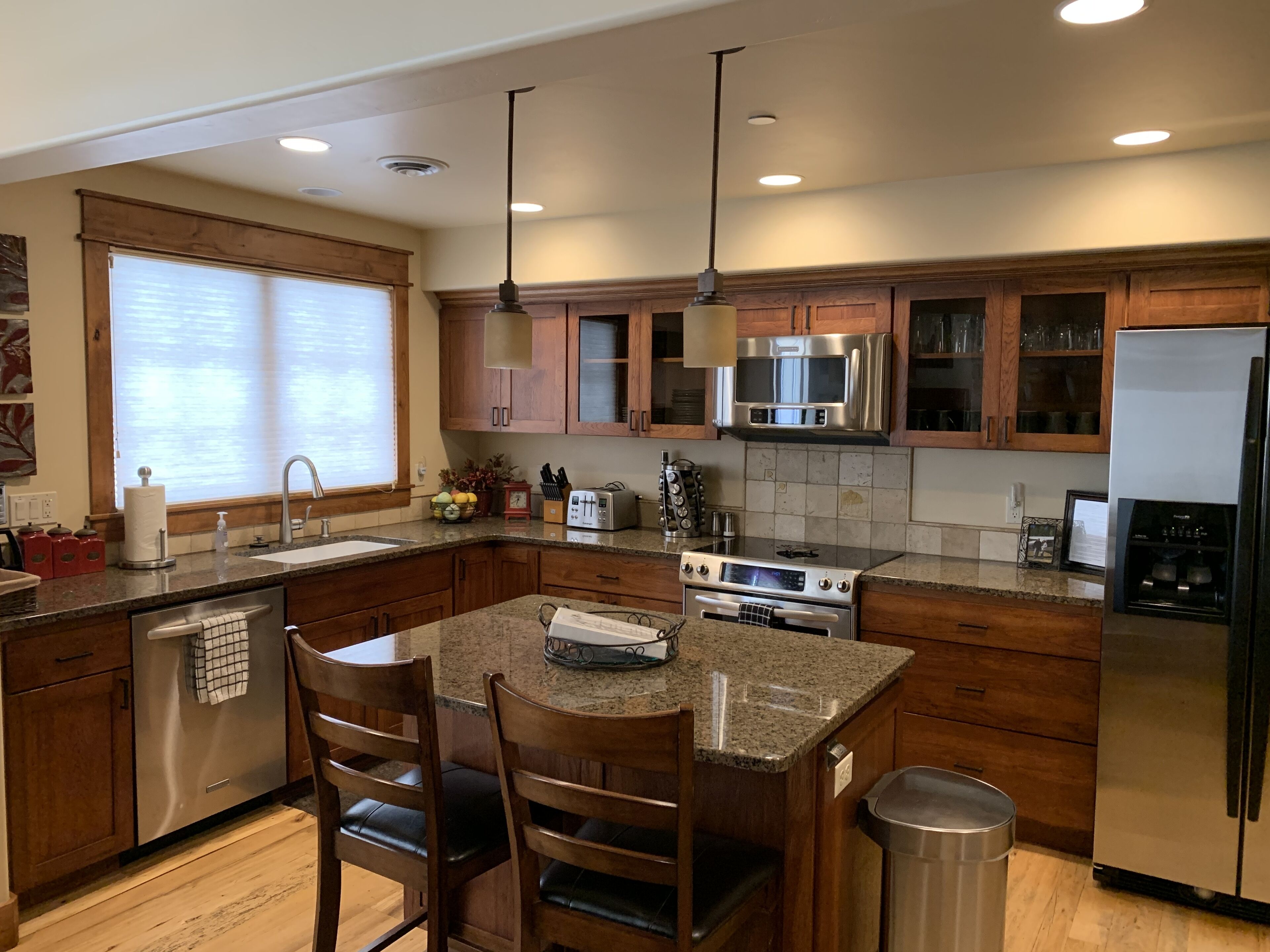 Lakeview Penthouse on Park Street in the heart of Downtown McCall