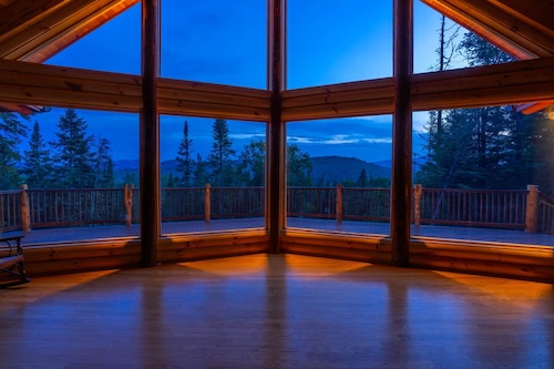River Road Loj - Lake Placid log cabin rental