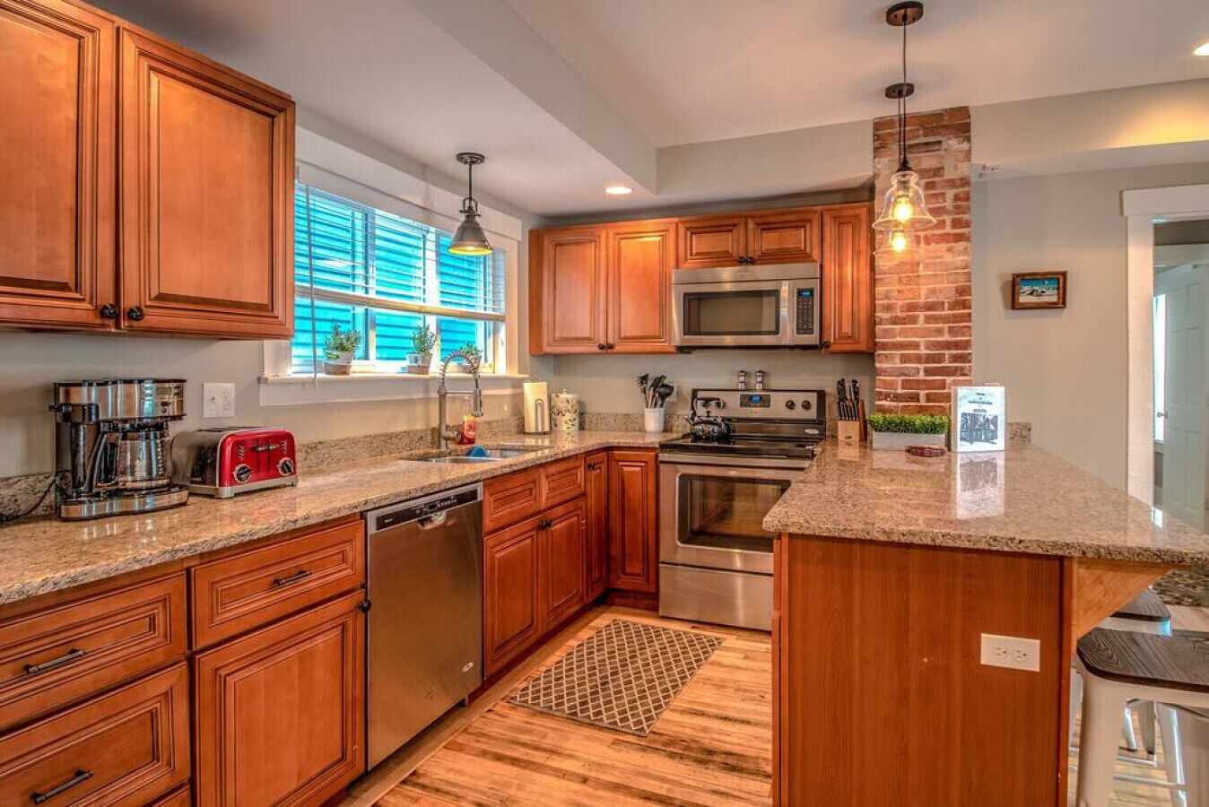 92 Full House · Otter Ski Club/In Village/Hot Tub/Outdoor space