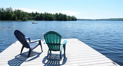 Cabaña actualizada frente al lago en un entorno tranquilo - Lago Damariscotta