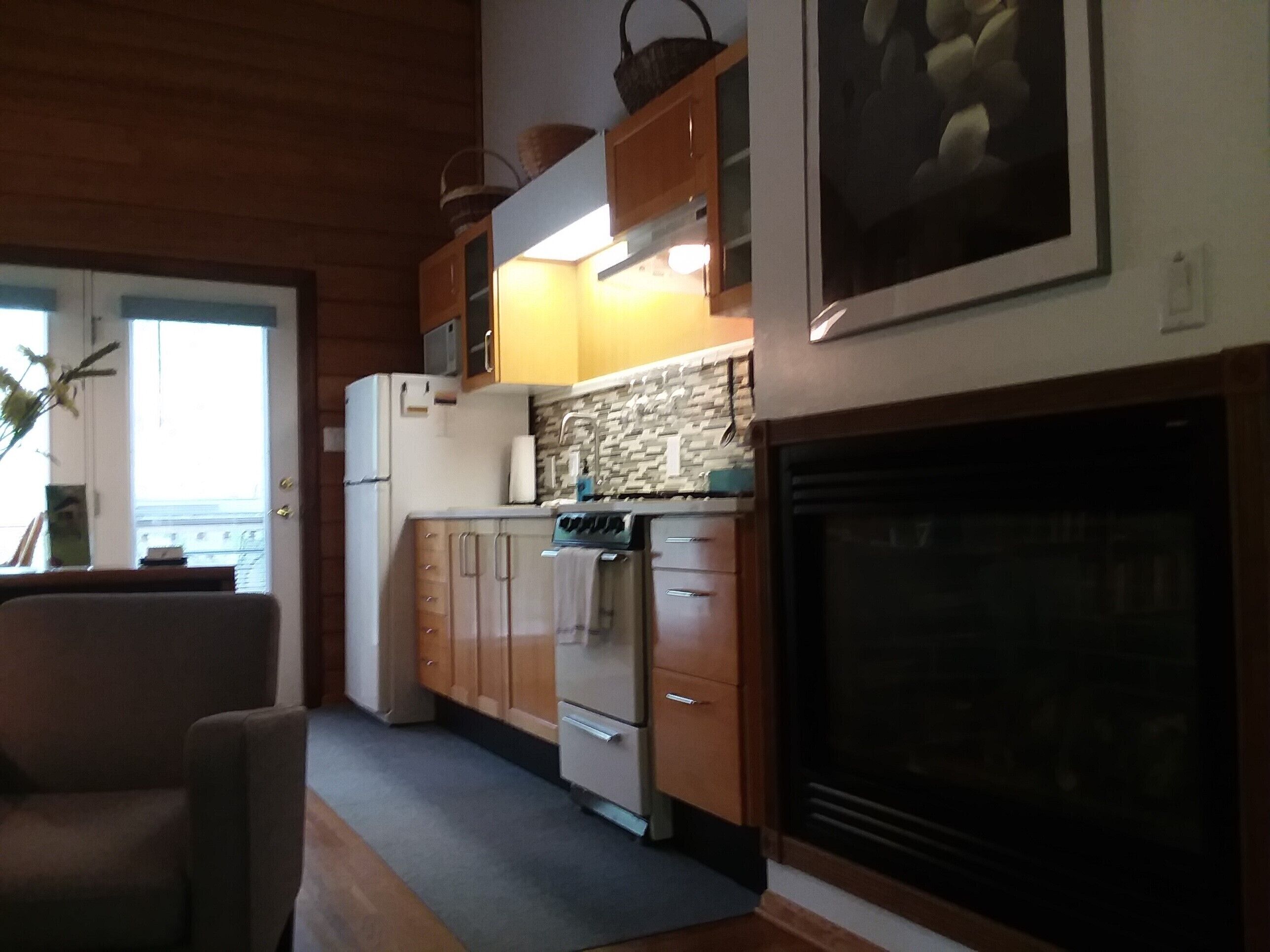 Secluded, Romantic Mountain Cabin for 2, fully equipped