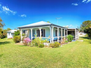 Exterior - Stuarts Point - Relaxed Coastal Coolest Location in Town - Opposite The River.  (Stuarts Point)
