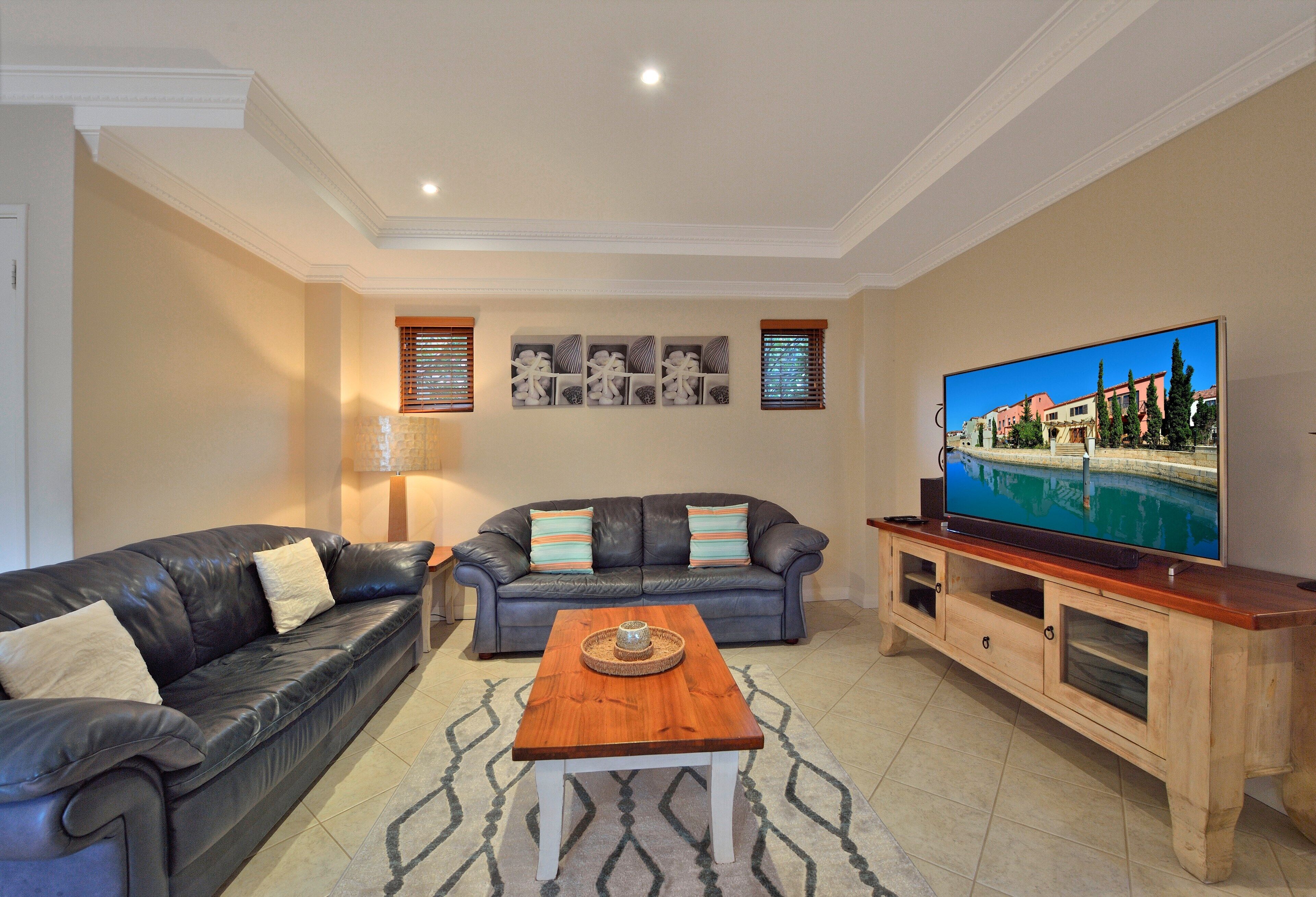 Canal Riviera - Free Wifi — image 16