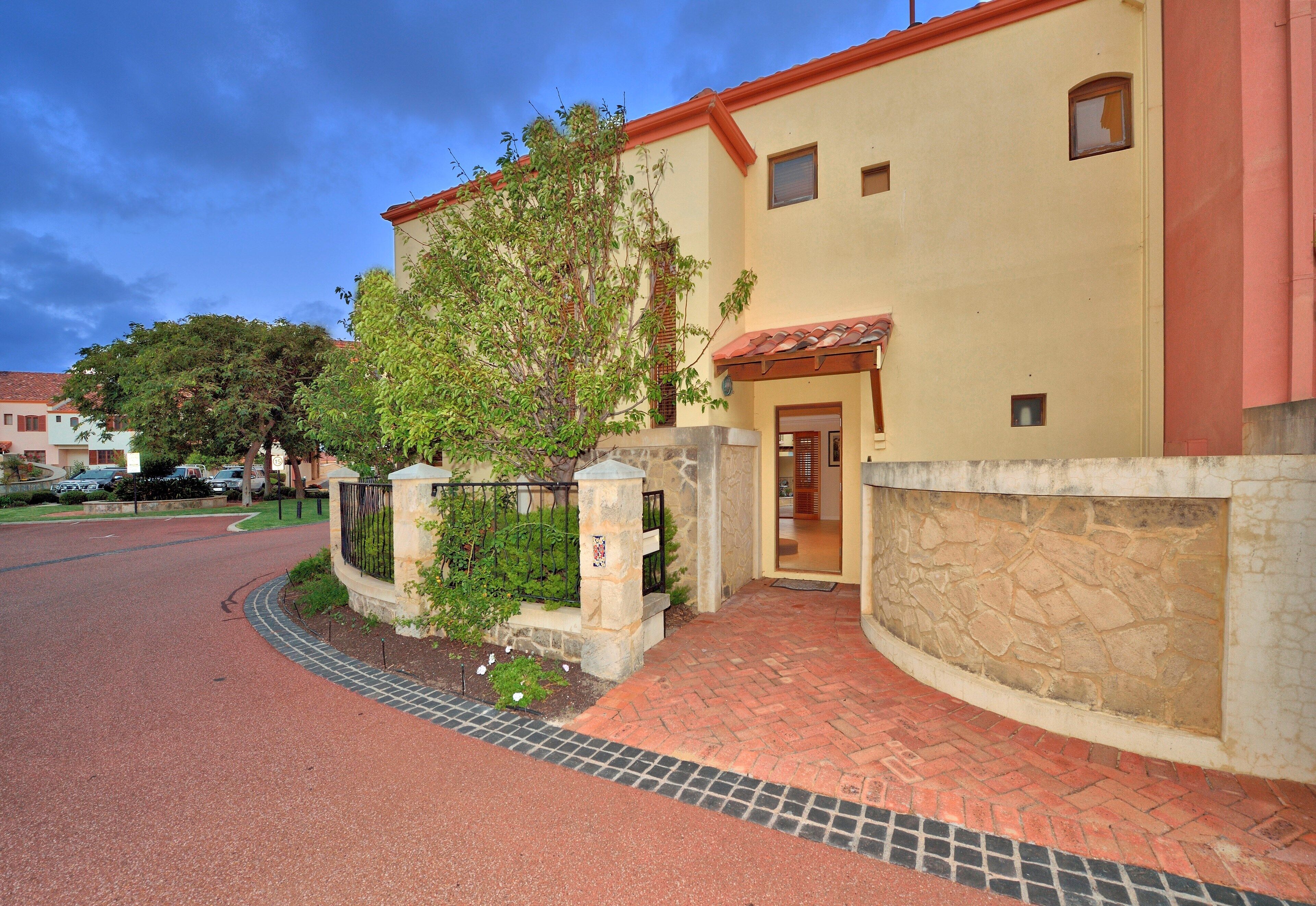 Canal Riviera - Free Wifi — image 27