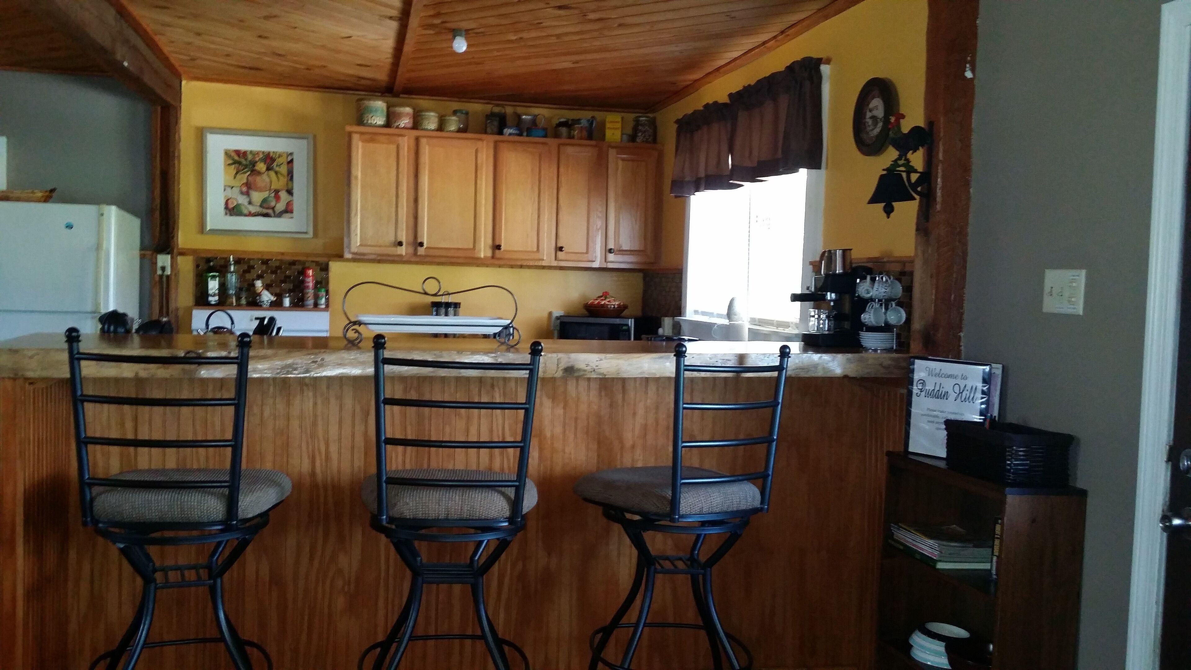 Walk to Settlers Green Shopping Outlet