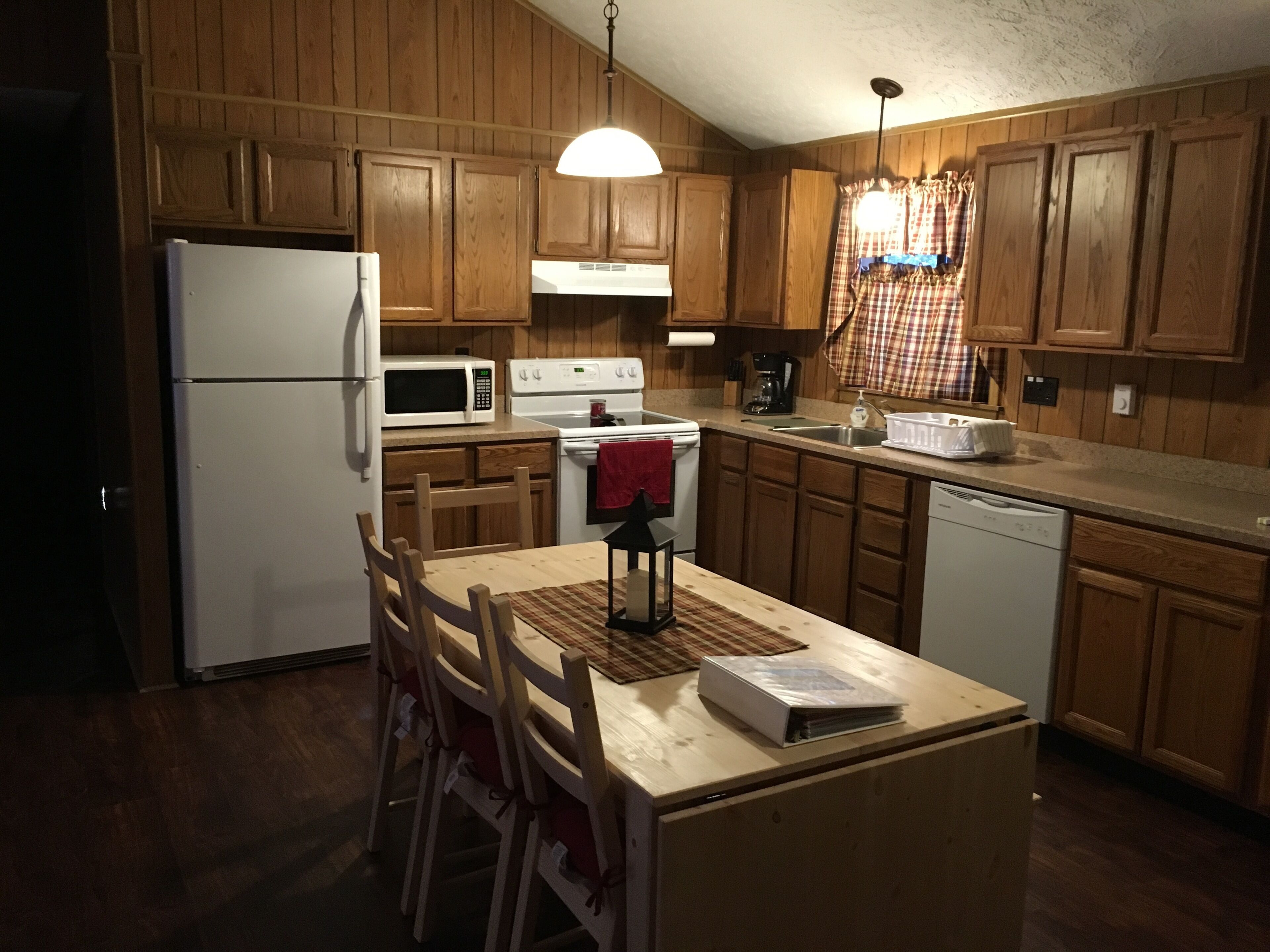 Family Lake Escape in the Poconos