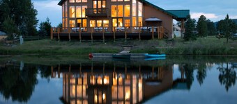 Stor søfront med eget havudsigt og bjergudsigt.  Sovepladser 20 certifikat VR19-379