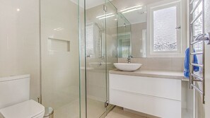 Douche, papier toilette