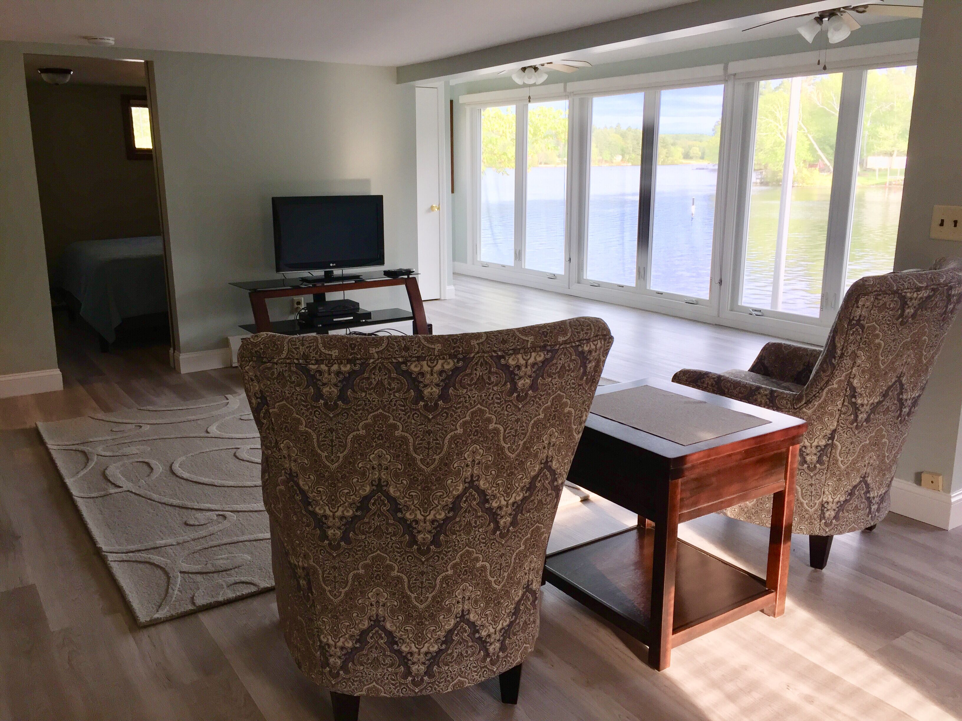 ***~Baboosic Lake Waterfront Rental~***