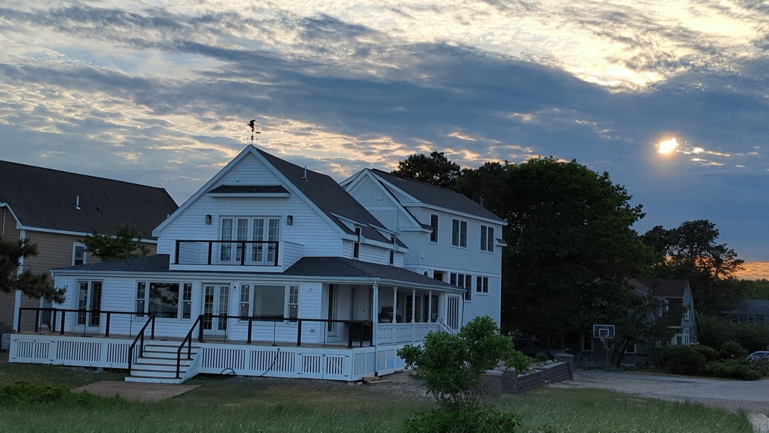  5 BR 3 Bath Waterfront Beach Home