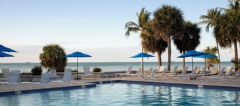Panoramic 3BR / 3BA Condo - Direct Beach Ocean Front