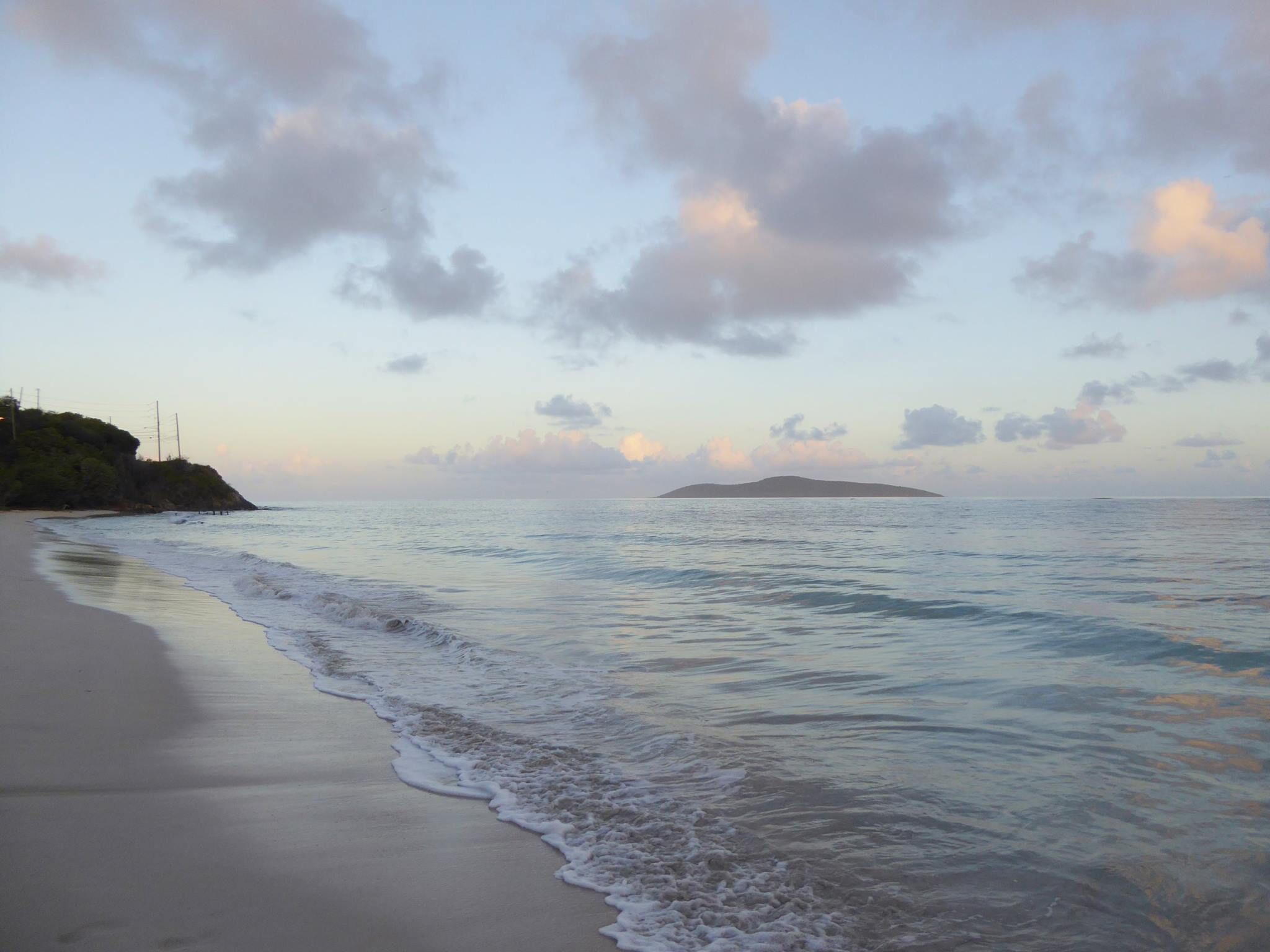 Plage à proximité, chaises longues, serviettes de plage