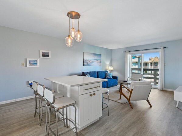 Open Floor Plan Makes it Easy to Come Together