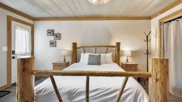 3 عدّة غرف نوم ومكواة/لوح كي وواي فاي مجانًا وملاءات أسرّة