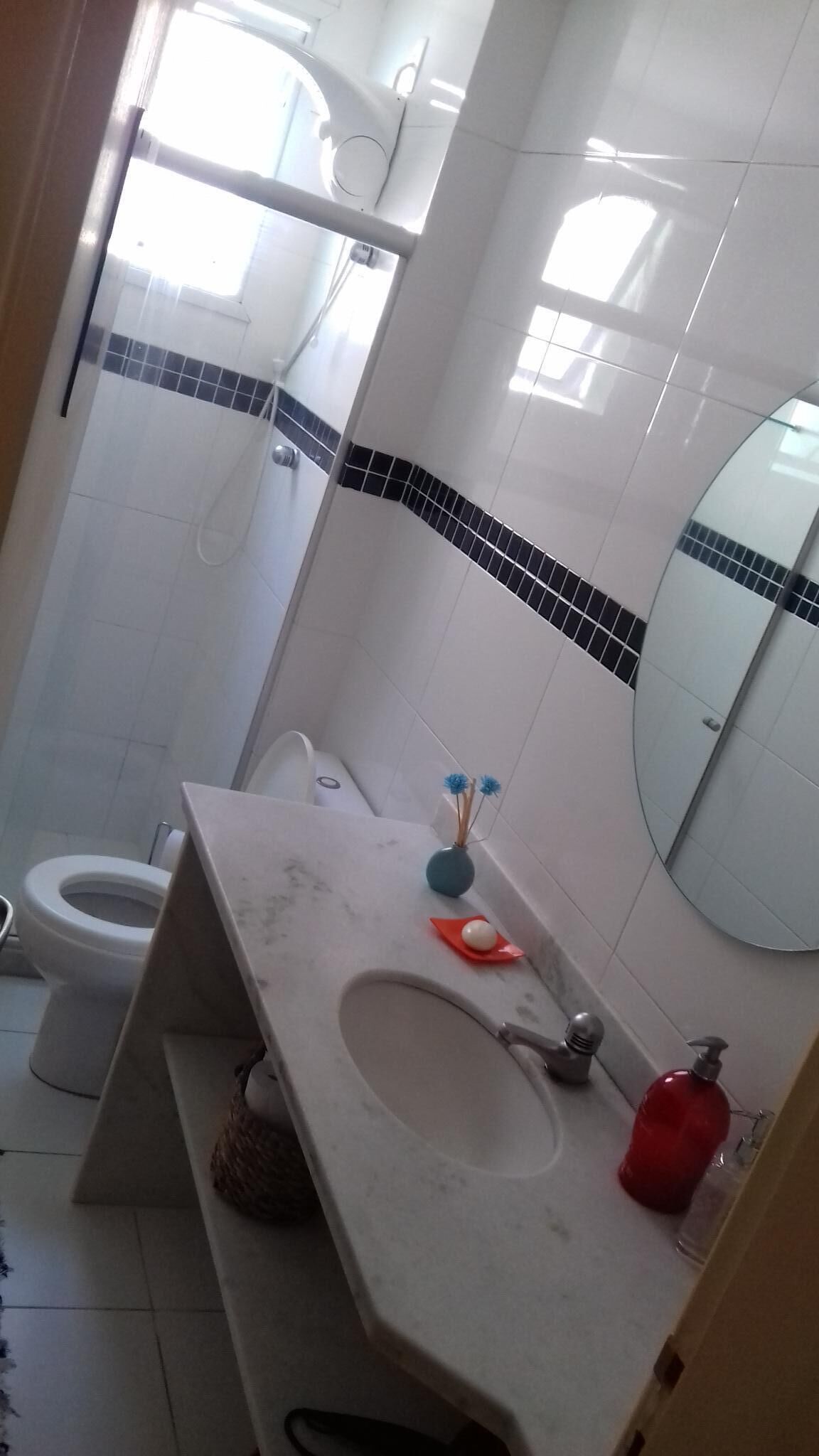 Beautiful apartment with excellent infra-structure and comfort, close to everything ...