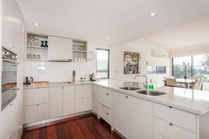 Fridge, microwave, dishwasher, toaster - Sandy Beach One (Lorne)