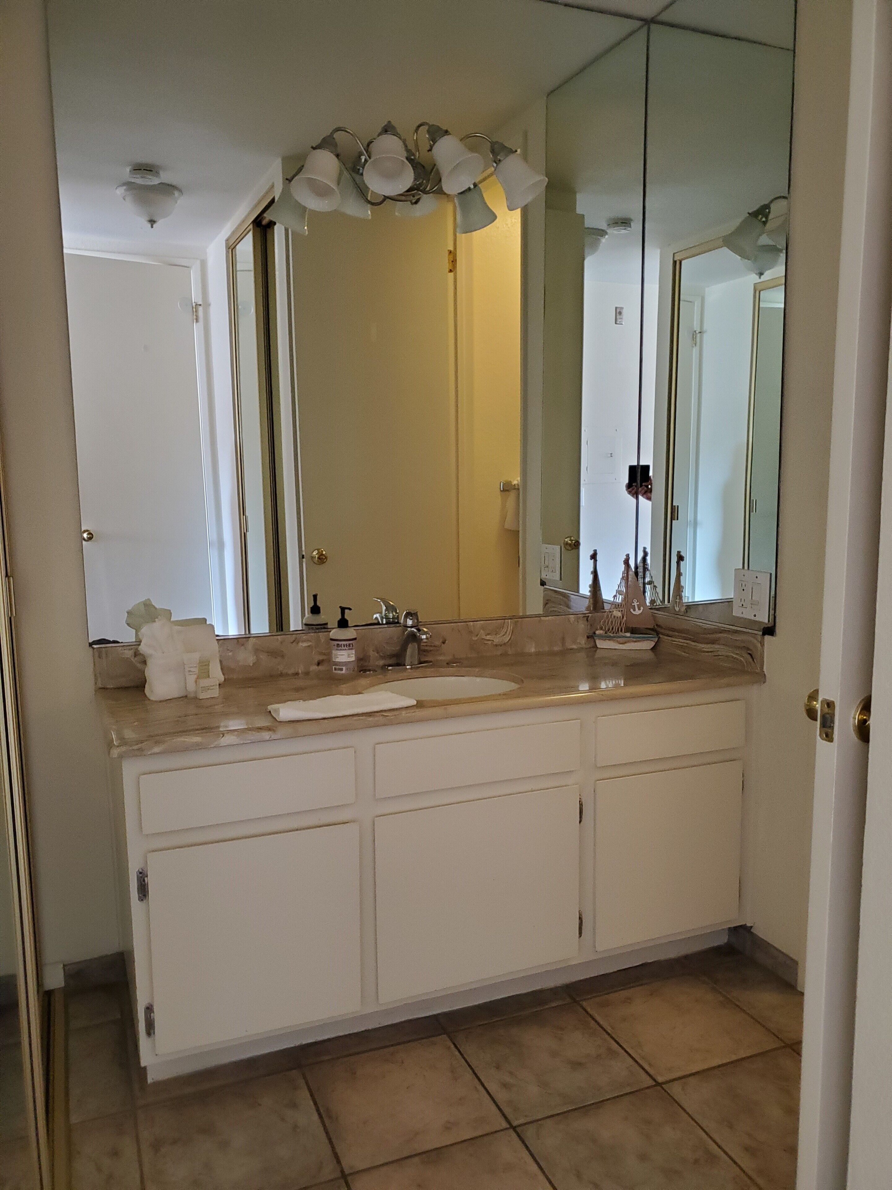 Direct Ocean View Condo