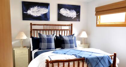 Immaculate Updated Condo, 5 Minutes from Skiing!