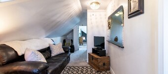 Cozy Liberty Park loft Apt