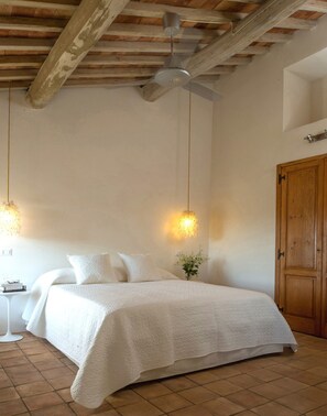 3 habitaciones y caja de seguridad en la habitación 