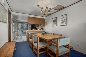 Dining - Value Priced & Convenient! On Free Bus Route - Balcony, Garage, W/D (Steamboat Springs)