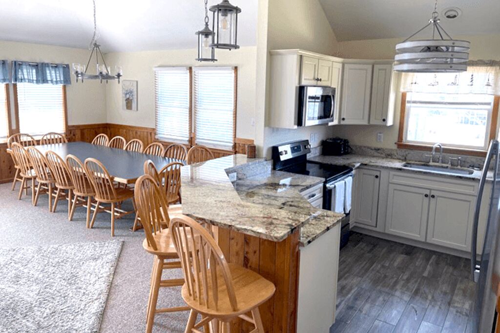  Private lazy river,  regular & kiddie pool. Oceanfront, Elevator