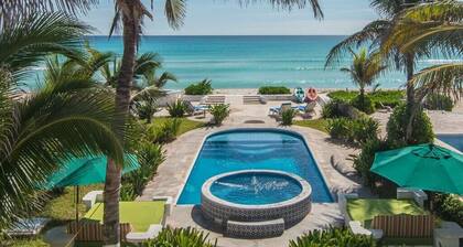 Villa am karibischen Strand mit privatem Pool und Personal!