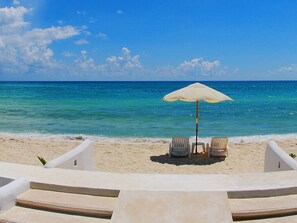 A la platja, gandules de platja i tovalloles de platja 