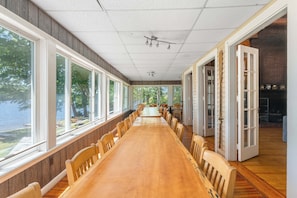 Dining - Lakefront, Near Sunday River, Steam Rm, Firepit, HUGE Kitchen, LG Fireplace (Woodstock)