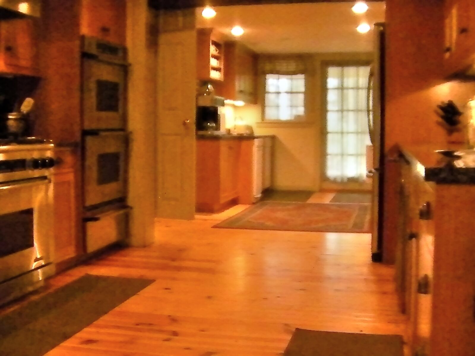 Lakefront, Near Sunday River, Steam Rm, Firepit, HUGE Kitchen, LG Fireplace