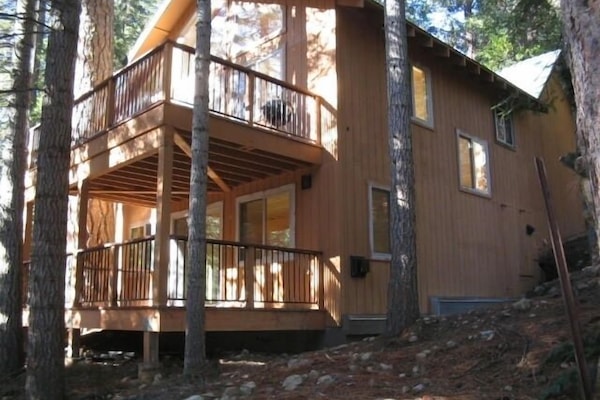 Overlook Cabin