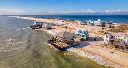 West Beach - Newly Remodeled 4 Bedroom Gulf-front Beachhouse on Quiet West End o