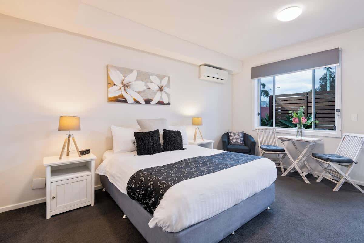 1 chambre, fer et planche à repasser, Wi-Fi, draps fournis