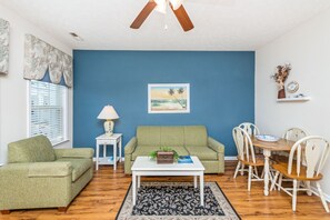 Älytelevisio, Netflix, DVD-soitin, kirjoja