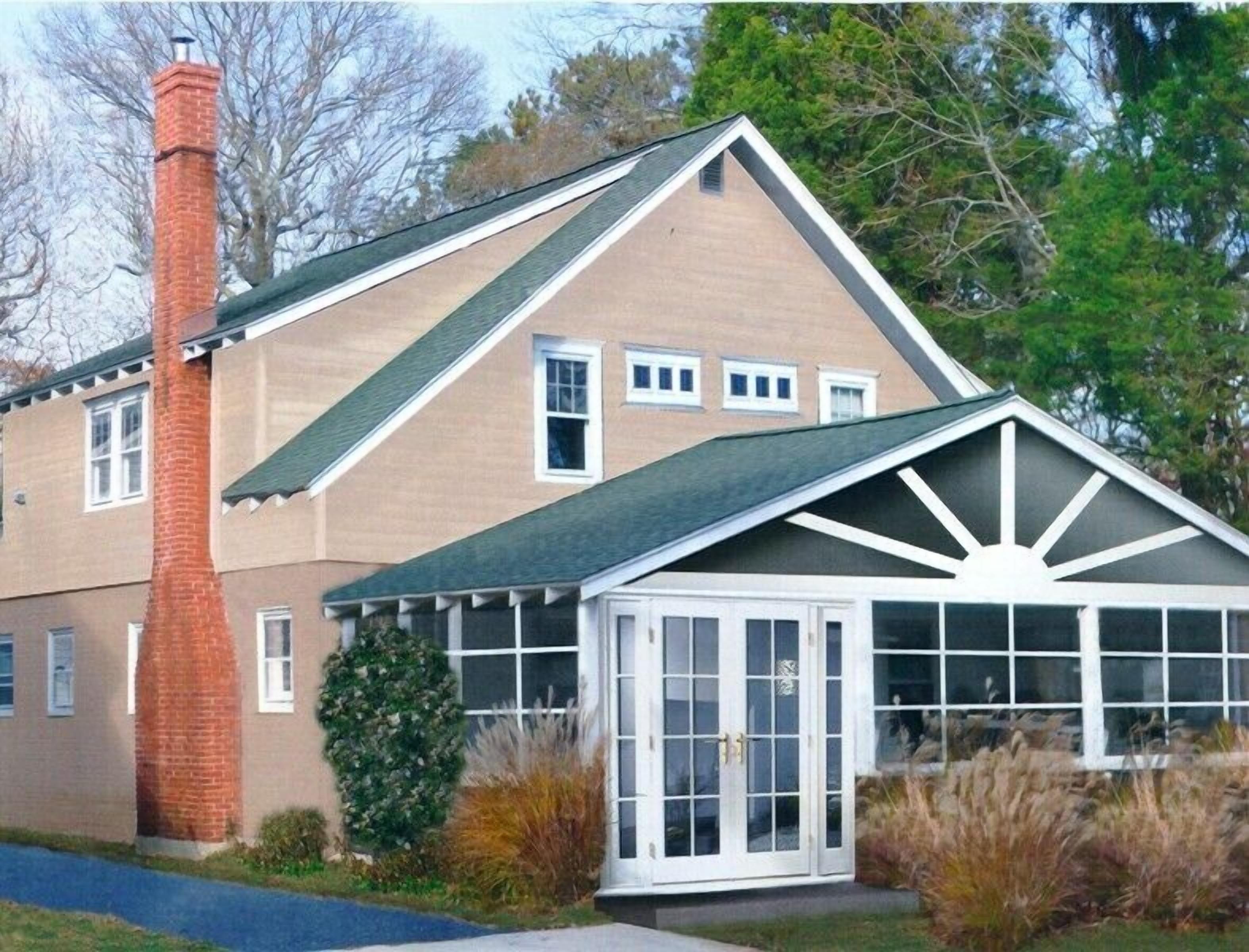 1.5 BLKS TO OCEAN 2 HOUSE COMPOUND-8BRs/5.5BA-LUXURY AT THE BEACH
