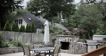 6 Bedroom, 3.5 Bath - Luxury Home ~ Sleeps Up To 16!