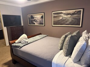 2 bedrooms, desk, iron/ironing board, free WiFi